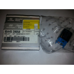 95445-39058 Hyundai Tiburon Trans Control Relay 2005-2008