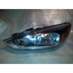 F1EB-13W030-JE Ford Focus Left Halogen Headlight 2015-2018