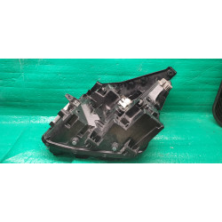 92102-S2500 Hyundai Santa Fe Right LED Headlight 2021 92180-S2500