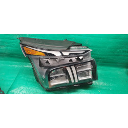 92102-S2500 Hyundai Santa Fe Right LED Headlight 2021 92180-S2500