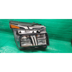 92102-S2500 Hyundai Santa Fe Right LED Headlight 2021 92180-S2500