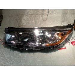 Toyota Highlander Left Halogen Headlight 2014-2016