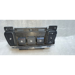 23212468 GMC Terrain Center Console Transmission Shifter Gear Selector