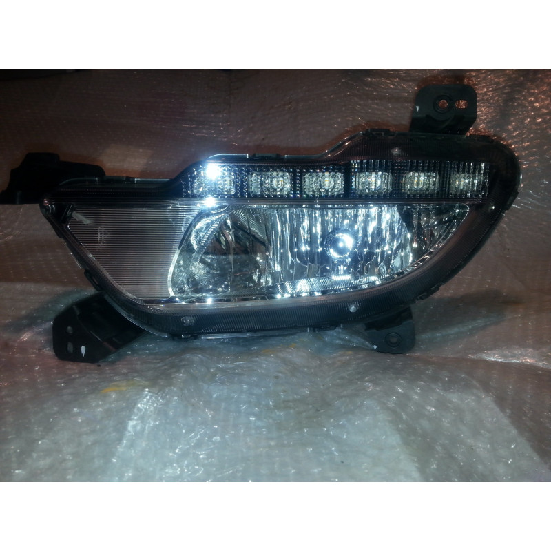 92201-4D300 Kia Sedona Left LED Fog Lamp 2014