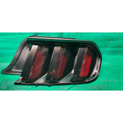 GR3B-13B504-AD Ford Mustang Right LED Smoked Tail Lamp 2015-2017