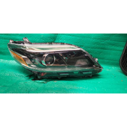 81110-08190 Toyota Sienna Right LED Halogen Headlight 2020