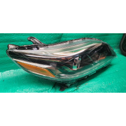 81110-08190 Toyota Sienna Right LED Halogen Headlight 2020