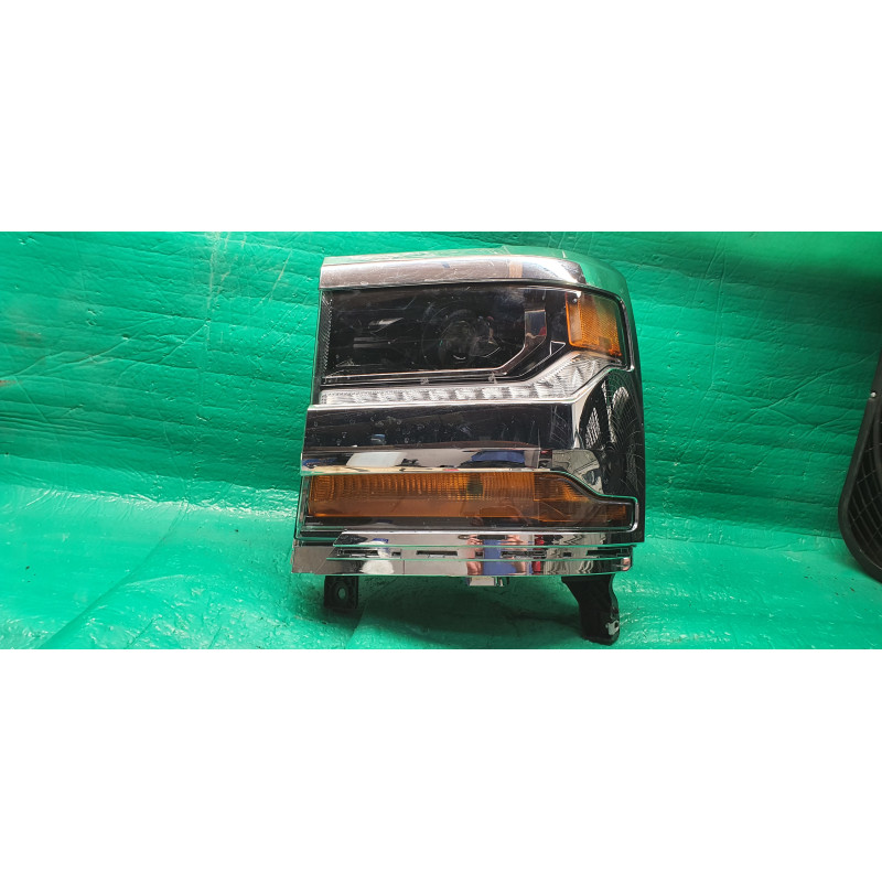 84388629 Chevrolet Silverado 1500 Left Xenon LED Headlight 2016-2018