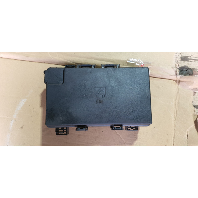 68425203AB Jeep Grand Cherokee Fuse Relay Distribution Box 2018-2022