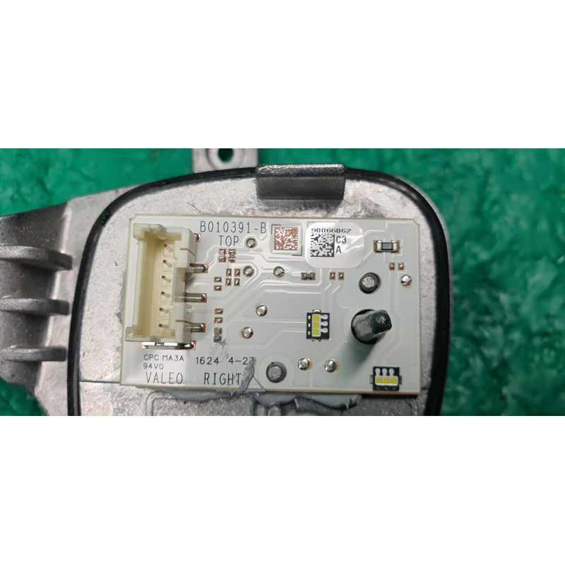 Infiniti Q30 Right Headlight LED Ballast Module 2017-2019 | QX30