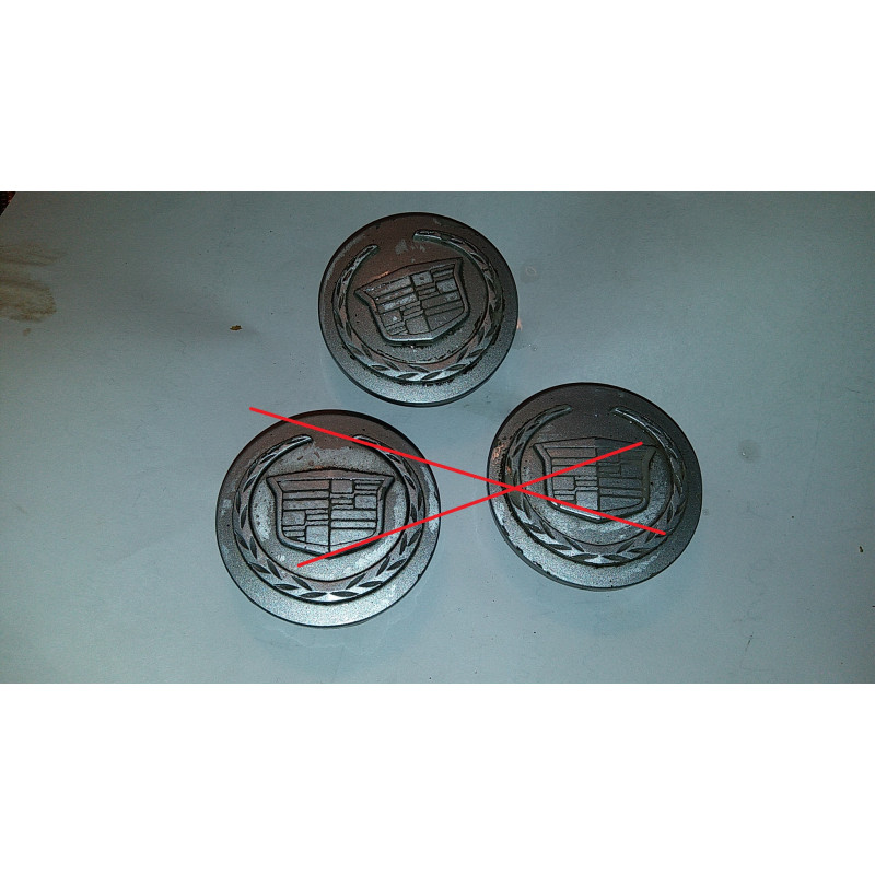 9594649 Cadillac CTS Wheel Center Cap 2003-2007