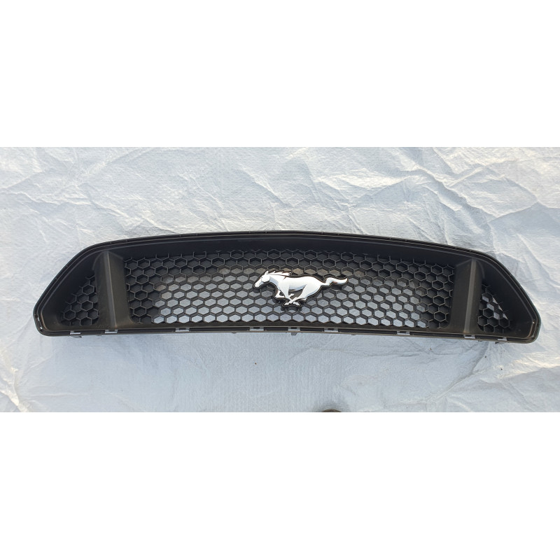 FR3Z-8200-BA Ford Mustang Grille 2015-2017 FR3B-8200-BGW