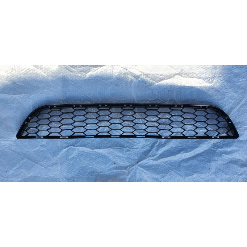62254-3YU0A Nissan Sentra Front Bumper Lower Grille 2016-2019