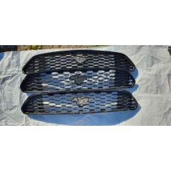 FR3B-8200-AF Ford Mustang Grille 2015-2017 FR3B-8150-AAW