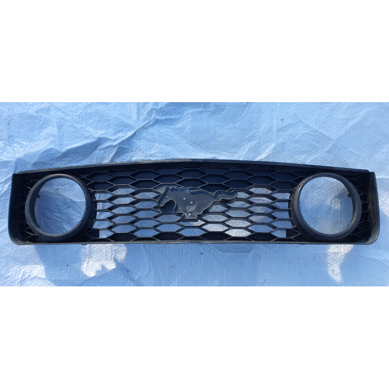 6R33-8200-BAW Ford Mustang GT Grille 2005-2009