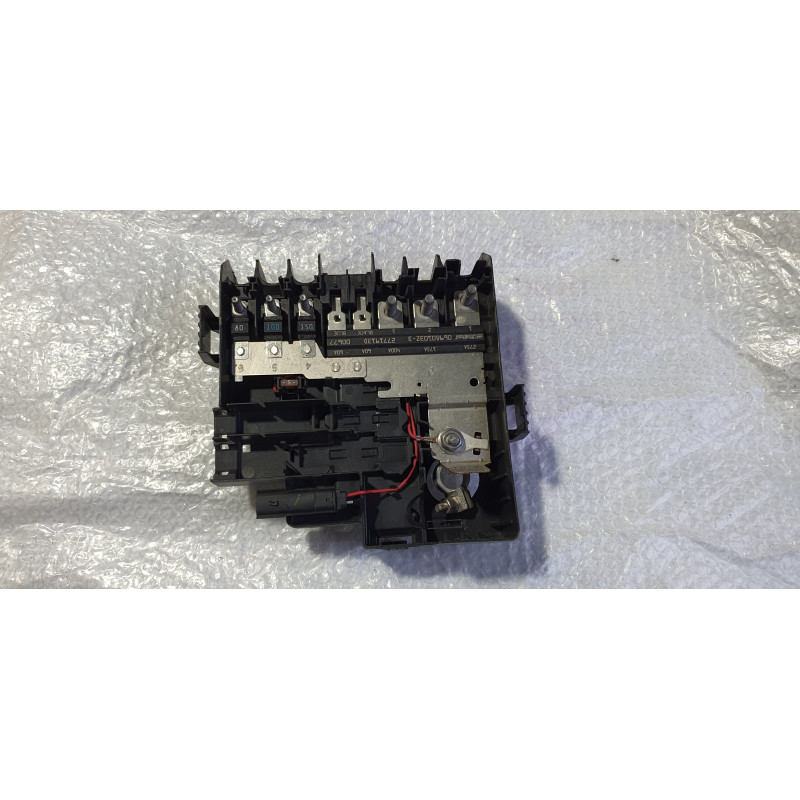 84694241 Cadillac Escalade Battery Fuse Distribution Block Box 2021-2023