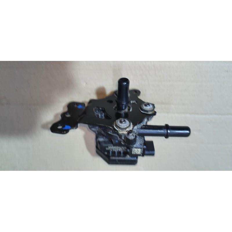 24114253 Cadillac XT4 EVAP Gas Pump Tank Ventilation Valve