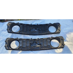 6R33-8200-BAW Ford Mustang Grille 2005-2009