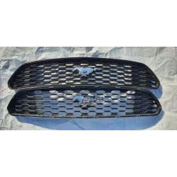 FR3B-8200-AF Ford Mustang Grille 2015-2017 FR3B-8150-AAW