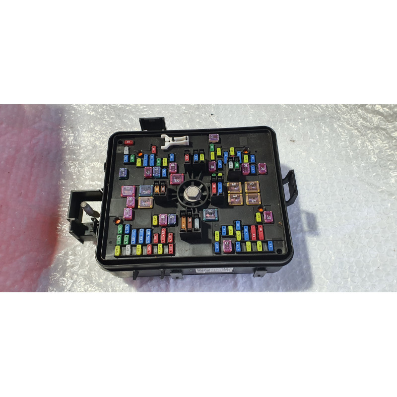 84874121 Chevrolet Colorado Fuse Relay Junction Box 2023