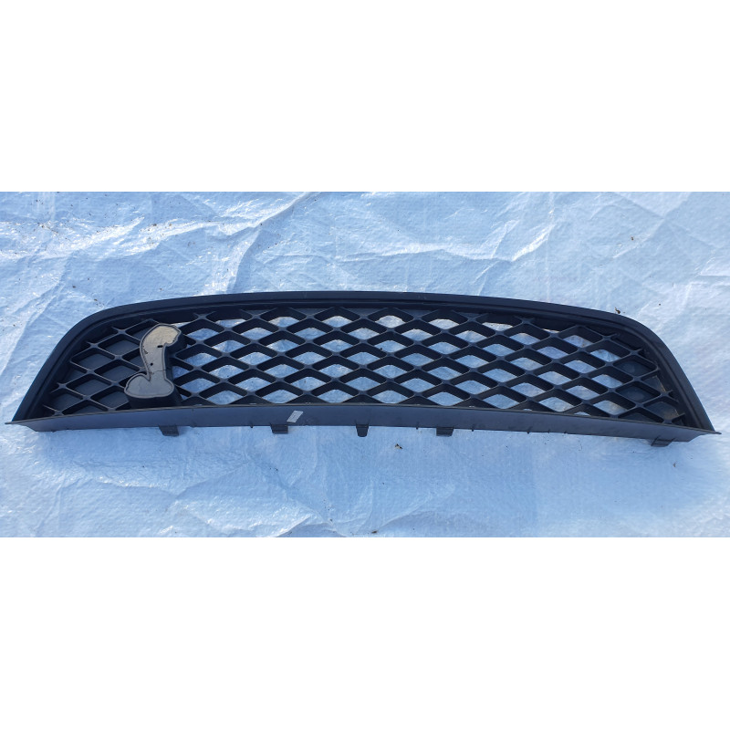 AR3V-8200-AD Ford Mustang Grille 2010-2012 AR3V-8200-ADW