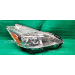 81145-47310 Toyota Prius V Right LED Halogen Headlight 2012-2014