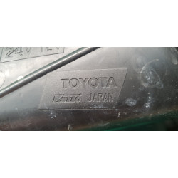81145-47310 Toyota Prius V Right LED Halogen Headlight 2012-2014
