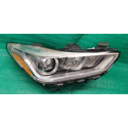 92102-D2000 Hyundai Genesis G90 Right Full LED Headlight 2017-2019