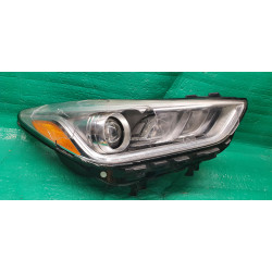 92102-D2000 Hyundai Genesis G90 Right Full LED Headlight 2017-2019