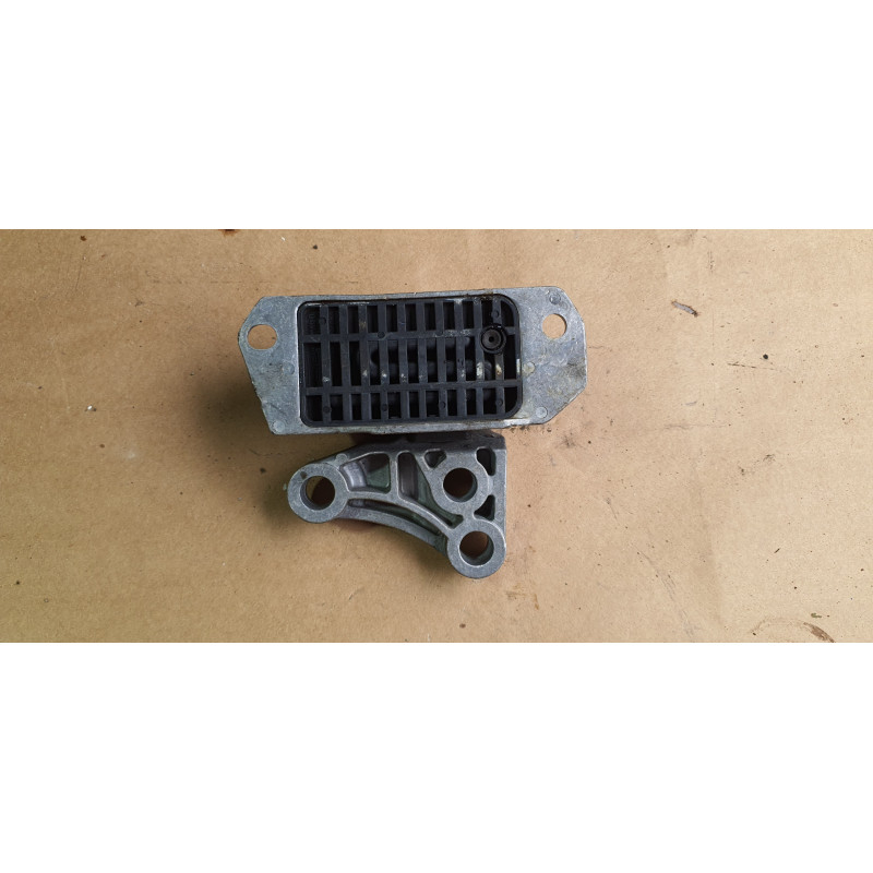 00520340190 Fiat 500X Engine Transmission Bracket Mount 2014-2019