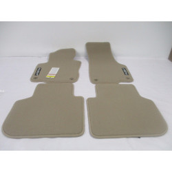 56106137086W Volkswagen Passat Carpet Floor Mats Set 2012-2016