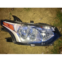 Mitsubishi Outlander Right Halogen Headlight 2015-2016