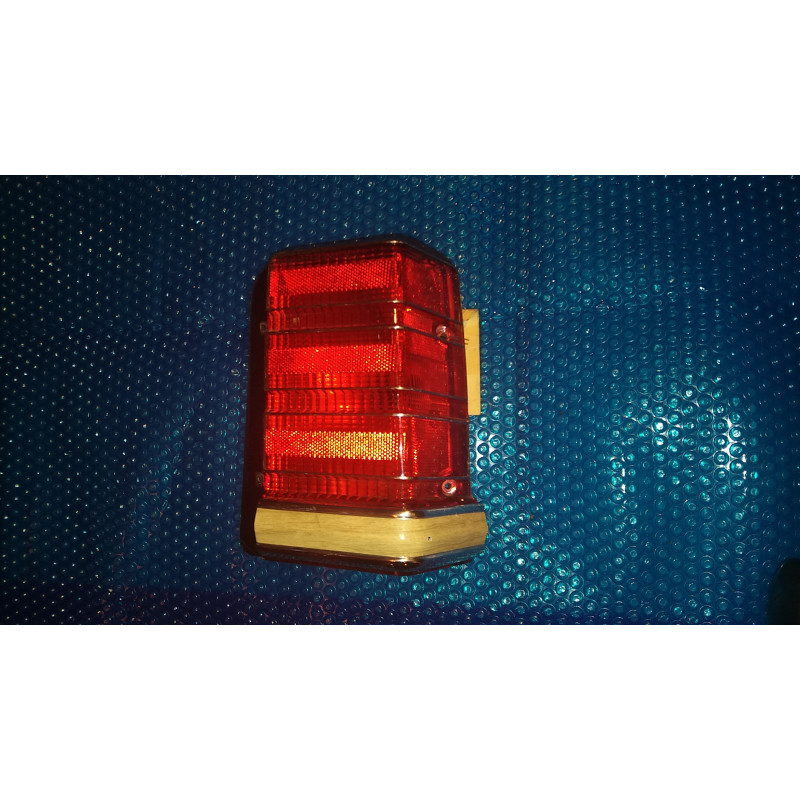 E1EB-13440-BC Ford Escort Right Tail Lamp 1981-1985