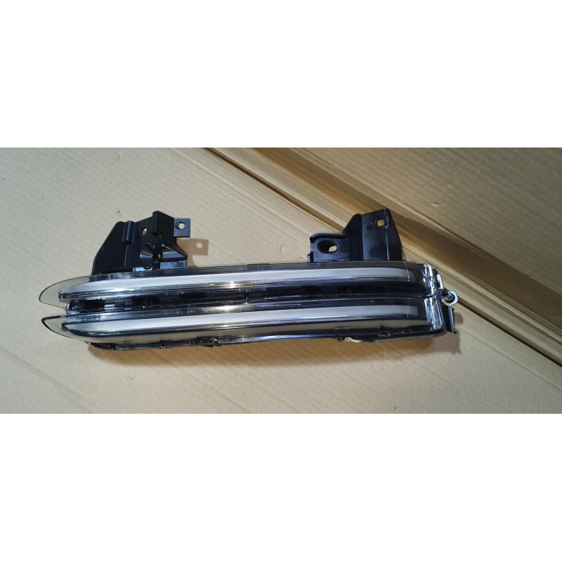 97063107952 Porsche Panamera Left LED Turn Signal Parking Lamp 2013-2016