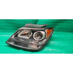 Kia Borrego Left Headlight 2009-2013
