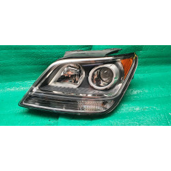 Kia Borrego Left Headlight 2009-2013