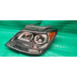 Kia Borrego Left Headlight 2009-2013