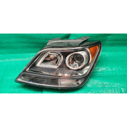 Kia Borrego Left Headlight 2009-2013