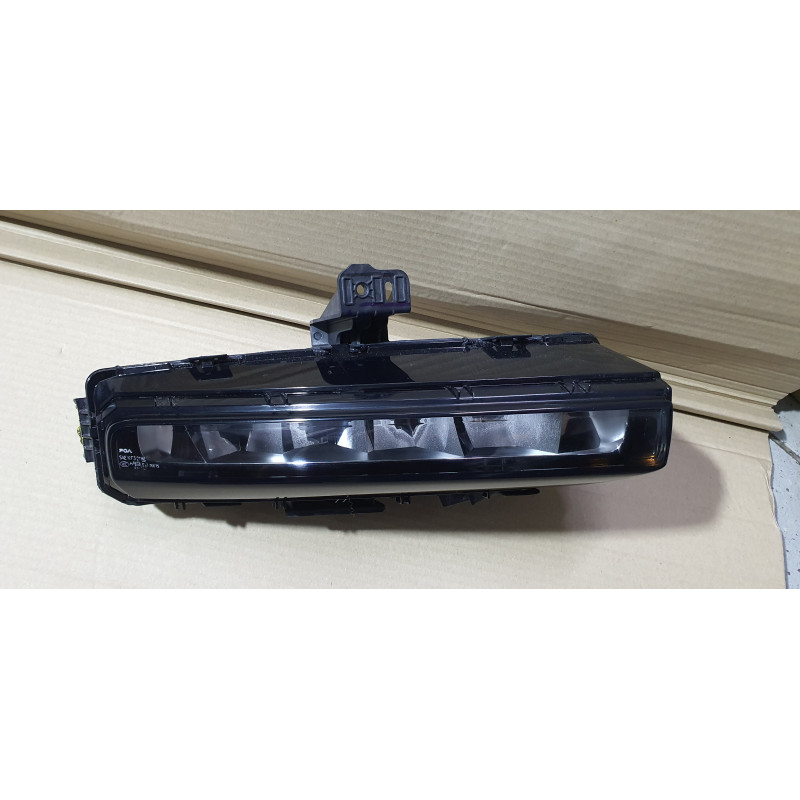 68376846AG Jeep Grand Cherokee L Right LED Fog Lamp 2021-2025 68376846AE