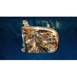 Toyota Tundra Right Headlight 2005-2007 | Sequoia