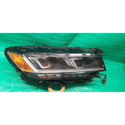 561941036B Volkswagen Passat Right Full LED Headlight 2020-2023