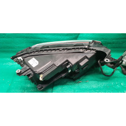 561941035B Volkswagen Passat Left Full LED Headlight 2020-2023