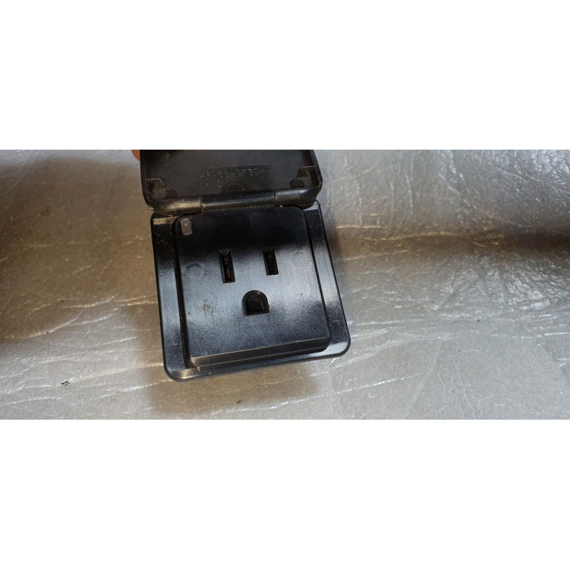 13261993 Chevrolet Center Console Rear Power Outlet Socket AC 120V