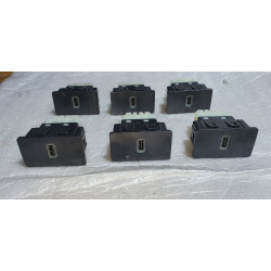GR3T-14F014-AA Ford Mustang Center Console Charger USB Port 2015-2023