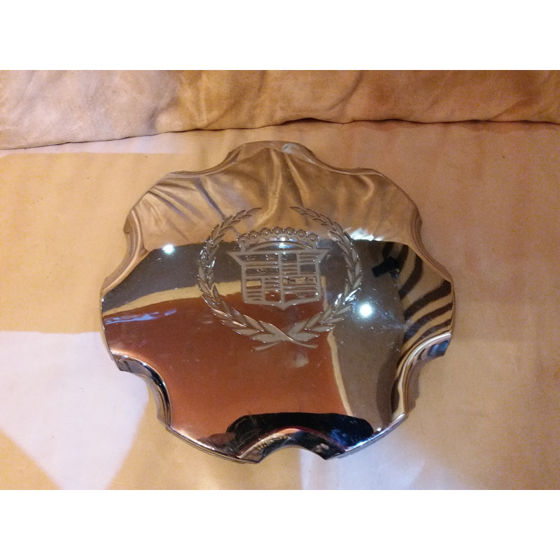 9592206 Cadillac Eldorado Chrome Wheel Center Cap 2001-2002