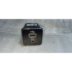 5XG28TRMAA Jeep Cherokee AUX Charger USB Port 2017-2021