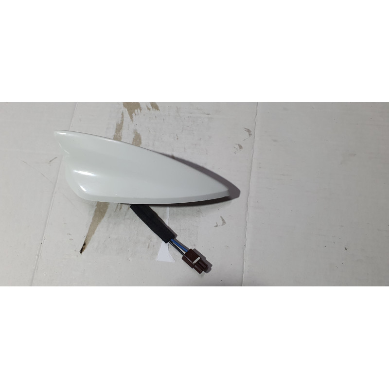39136531 Chevrolet Camaro Roof Shark GPS Antenna 2020-2022