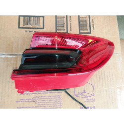 95B945094G Porsche Macan Right LED Tail Gate Lamp 2015-2016