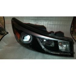 92102-A9040 Kia Sedona Right Xenon LED Headlight 2015-2016