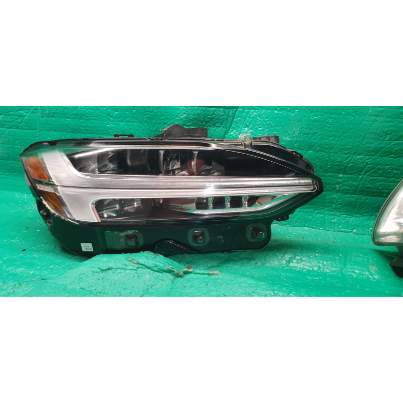 31386163 Volvo S90 Right Full LED Active High Beam Headlight 2018-2020